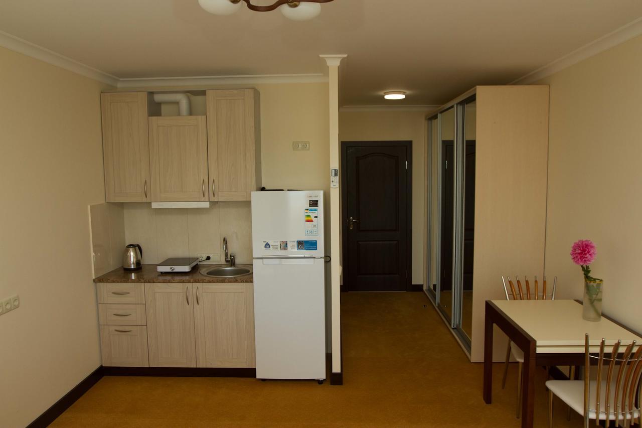 קייב Aparthotel On Klinichna St. מראה חיצוני תמונה